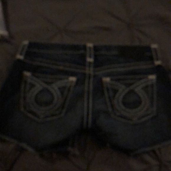 Shorts - Picture 1 of 5